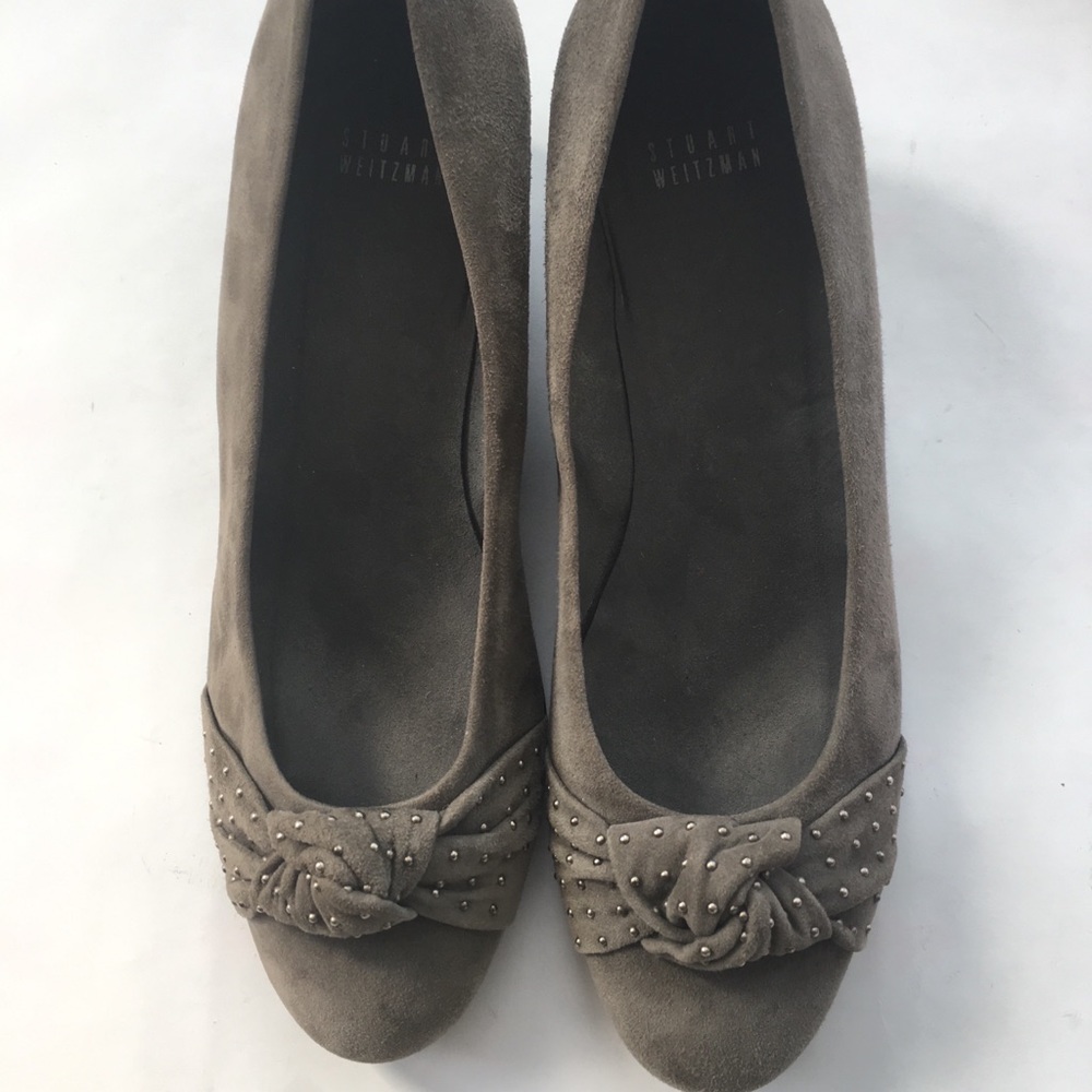 STUART WEITZMAN GRAY SUEDE WEDGES